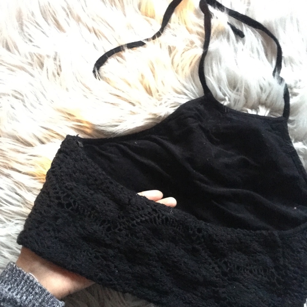 Halter Top - Picture 2 of 3